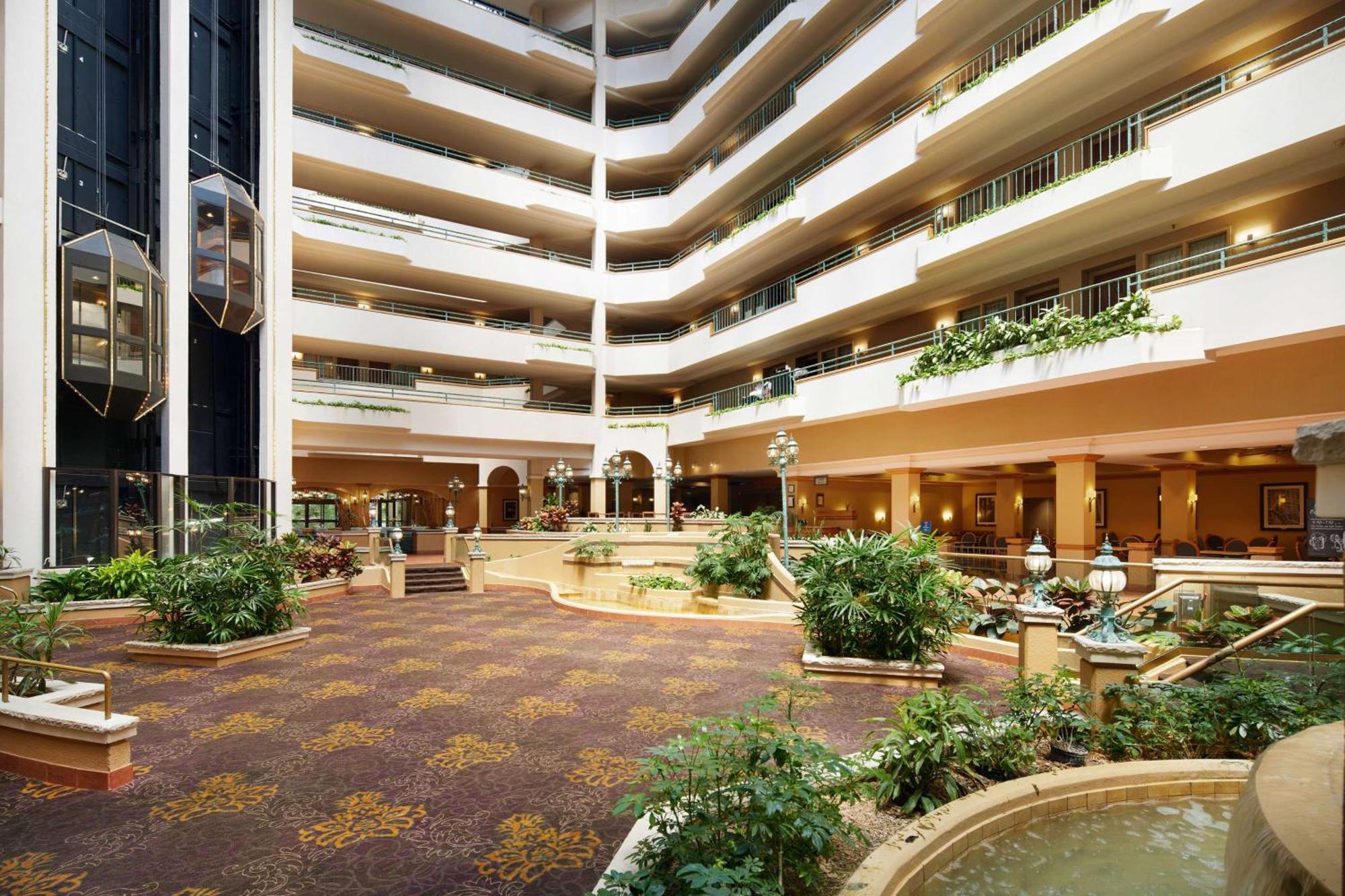 Embassy Suites By Hilton Greensboro Airport Экстерьер фото