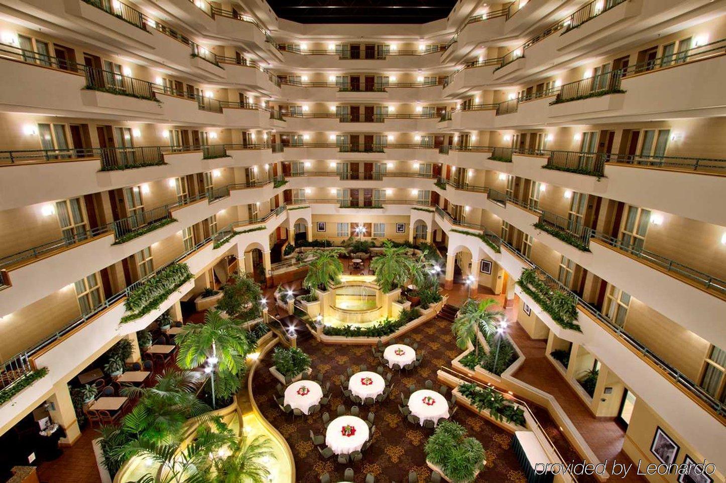 Embassy Suites By Hilton Greensboro Airport Экстерьер фото